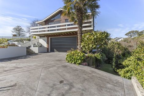 Photo of property in 10 Ridge Lane, New Plymouth, 4310