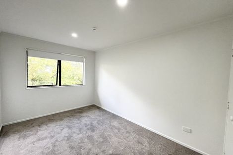 Photo of property in 1/219 Glenfield Road, Hillcrest, Auckland, 0627
