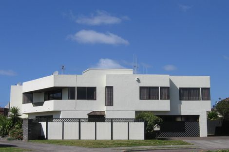 Photo of property in 450a Oceanbeach Road, Mount Maunganui, 3116
