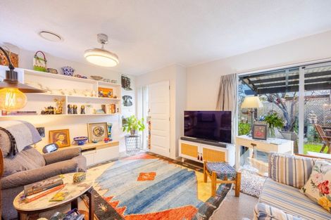 Photo of property in 14a Ruataniwha Street, Waipawa, 4210