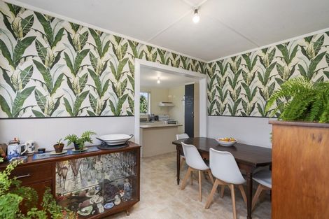 Photo of property in 38 Paritutu Road, Spotswood, New Plymouth, 4310