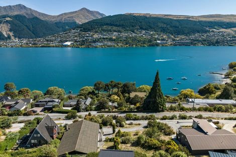 Photo of property in 582 Peninsula Road, Kelvin Heights, Queenstown, 9300