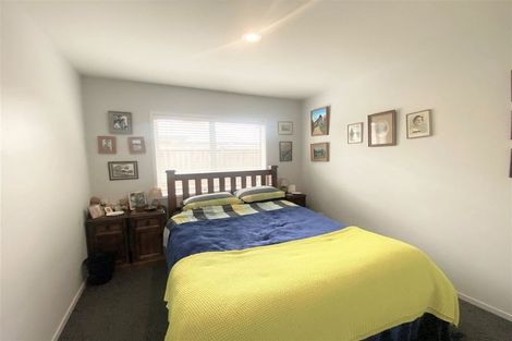 Photo of property in 33 Champagne Avenue, Yaldhurst, Christchurch, 8042