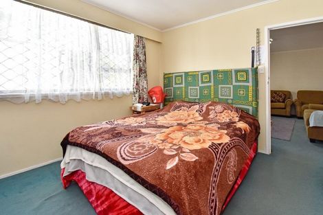 Photo of property in 2/5 Deering Place, Papatoetoe, Auckland, 2025
