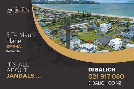 Photo of property in 5 Te Mauri Place, Omaha, 0986