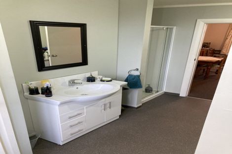 Photo of property in 128 Brougham Street, Westport, 7825