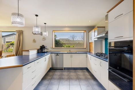 Photo of property in 166a Quinns Road, Shirley, Christchurch, 8013