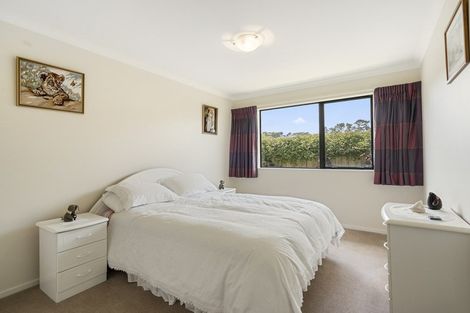 Photo of property in 7 Jeannie Way, Waikanae Beach, Waikanae, 5036