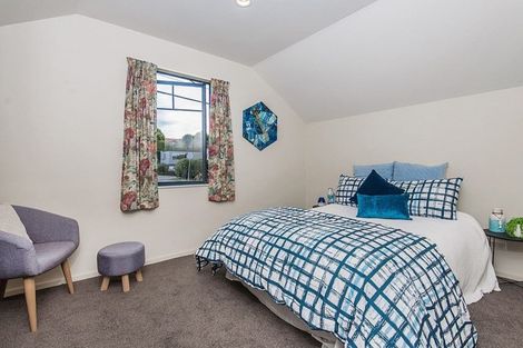 Photo of property in 2 Samuel Parnell Road, Karori, Wellington, 6012