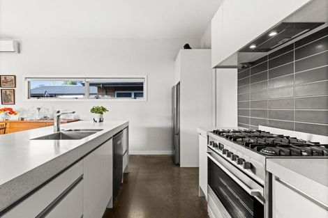 Photo of property in 24a Ferry Road, Clive, 4102