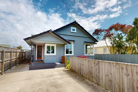 Photo of property in 21 Victoria Street, Levin, 5510