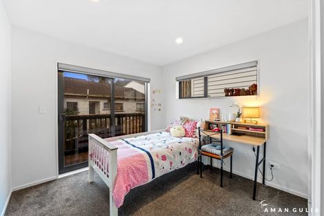 Photo of property in 21b Craigbank Avenue, New Lynn, Auckland, 0600