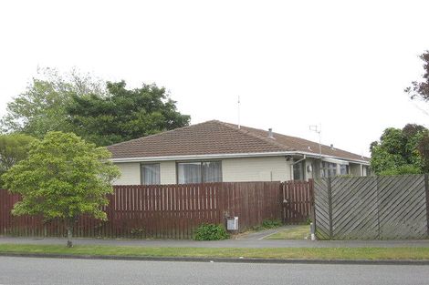 Photo of property in 1/20 Queenspark Drive, Parklands, Christchurch, 8083