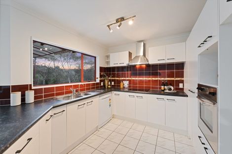 Photo of property in 3 Fleetwood Drive, Henderson, Auckland, 0612