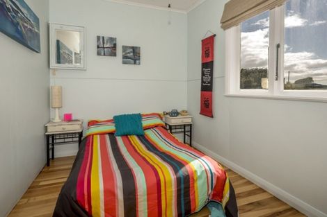Photo of property in 19a Marine Parade South, Foxton Beach, Foxton, 4815
