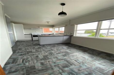 Photo of property in 150 Sunset Road, Unsworth Heights, Auckland, 0632