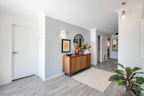 Photo of property in 2 Fern Grove, Taradale, Napier, 4112