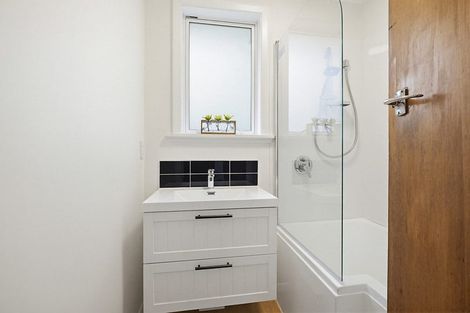 Photo of property in 135 Muri Road, Pukerua Bay, 5026