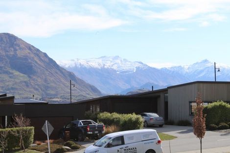 Photo of property in 20 Matipo Street, Wanaka, 9305