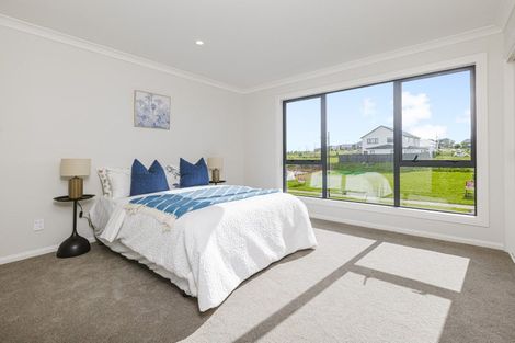 Photo of property in 31 Evergreen Parade, Rosehill, 2113