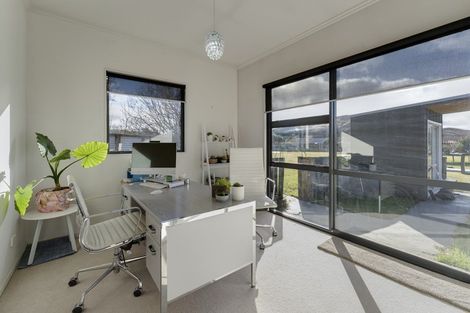 Photo of property in 20 Herries Lane, Lake Hayes, Queenstown, 9304