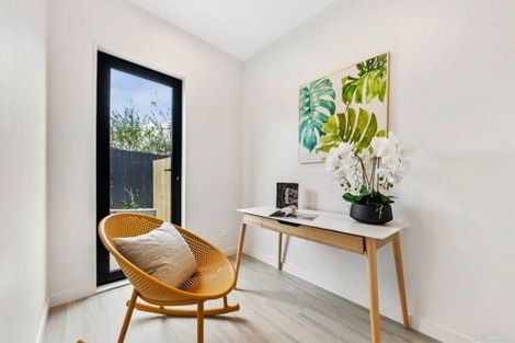 Photo of property in 106d Taikata Road, Te Atatu Peninsula, Auckland, 0610