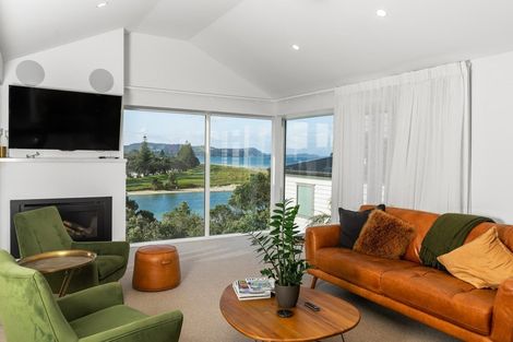 Photo of property in 1/53 Rosario Crescent, Red Beach, 0932