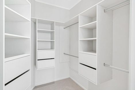 Photo of property in 2/14 Clifton Road, Waiake, Auckland, 0630