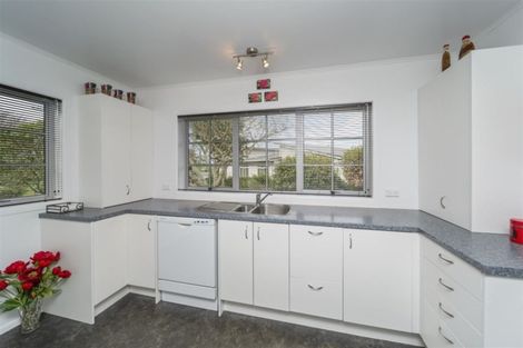 Photo of property in 2 Ropata Street, Hawera, 4610