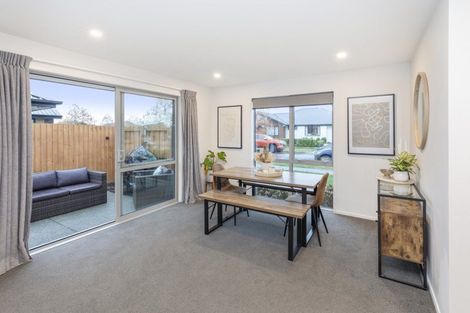 Photo of property in 28 Evelyn Crescent, Marshland, Christchurch, 8083
