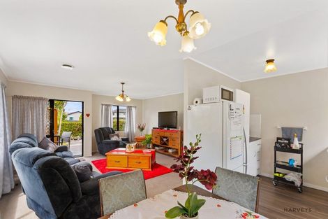 Photo of property in 42 Godley Road, Green Bay, Auckland, 0604