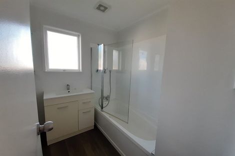 Photo of property in 15 Kemble Close, Mangere, Auckland, 2022