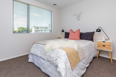Photo of property in Shoal Haven Apartments, 305a/130 Anzac Street, Takapuna, Auckland, 0622