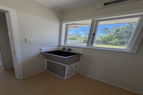 Photo of property in 15 Diana Drive, Glenfield, Auckland, 0627