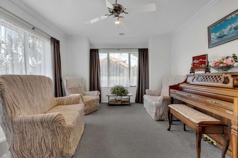 Photo of property in 1 Merlin Close, Huntington, Hamilton, 3210