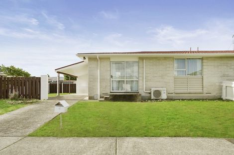 Photo of property in 2/12 Tacoma Drive, Totara Park, Upper Hutt, 5018