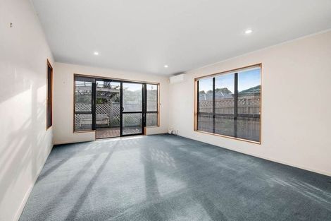 Photo of property in 10 Angel Way, Stanmore Bay, Whangaparaoa, 0932