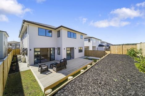 Photo of property in 5 Eastfield Avenue, Flat Bush, Auckland, 2019