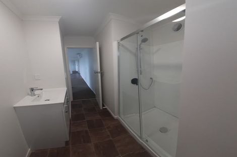 Photo of property in 31 Clifford Road, Johnsonville, Wellington, 6037