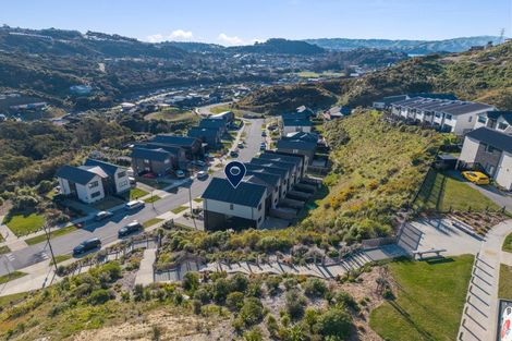 Photo of property in 27 Holystone Road, Whitby, Porirua, 5024