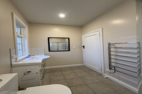 Photo of property in 150 The Ridgeway, Mornington, Wellington, 6021