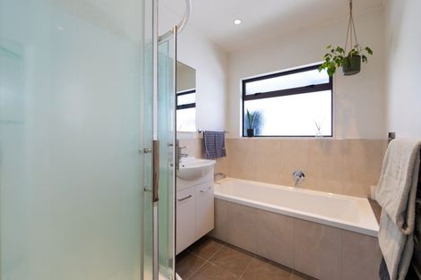 Photo of property in 1 Beveridge Place, Greenmeadows, Napier, 4112