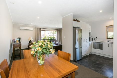 Photo of property in 53d Church Road, Taradale, Napier, 4112