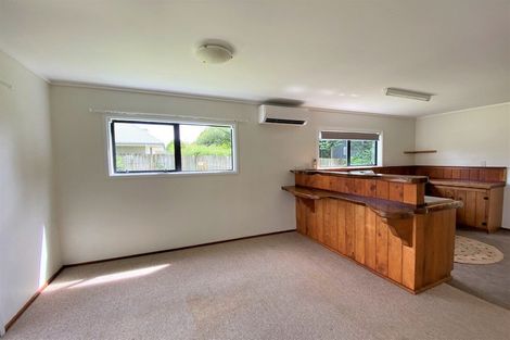 Photo of property in 1 Glenbervie Crescent, Massey, Auckland, 0614