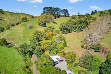 Photo of property in 822 Motukawa Road, Tarata, Inglewood, 4387