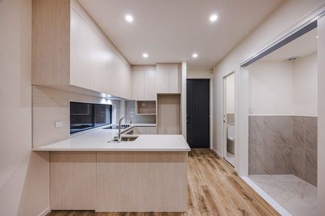 Photo of property in 38a Cascades Road, Pakuranga Heights, Auckland, 2010