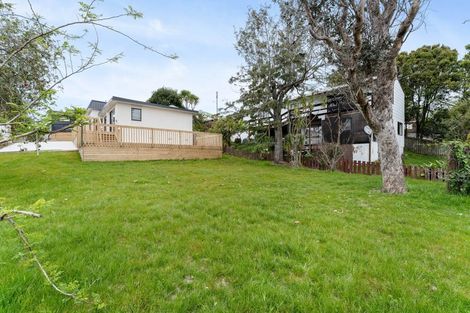 Photo of property in 2/612 Beach Road, Browns Bay, Auckland, 0630