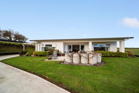 Photo of property in 242b Turuturu Road, Hawera, 4674