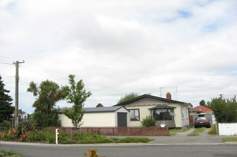 Photo of property in 32 Mackworth Street, Woolston, Christchurch, 8062