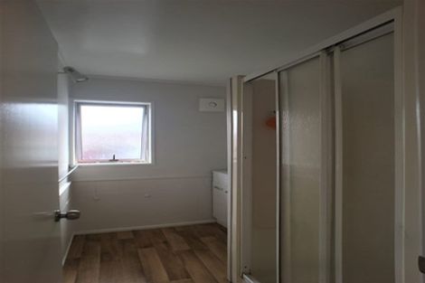 Photo of property in 23 Valley View Road, Glenfield, Auckland, 0629